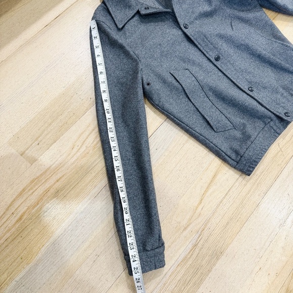 Ami Paris Point-Collar Wool Flannel Jacket (can be unisex) - Picture 16 of 16